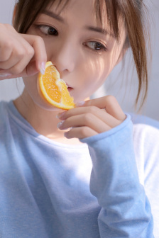 进去插几下就射